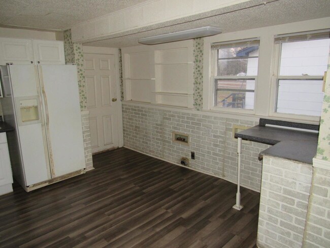 Building Photo - 2116 N Fremont Ave