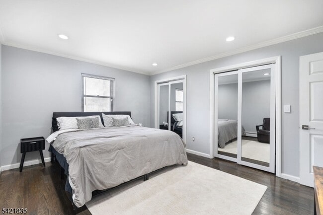 Building Photo - 401 US-22