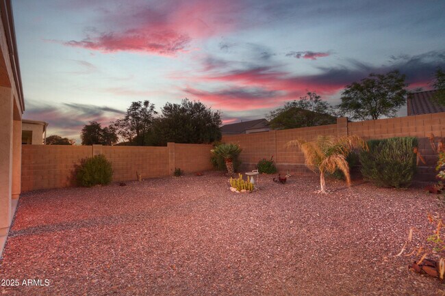 Building Photo - 10806 E Peralta Canyon Dr