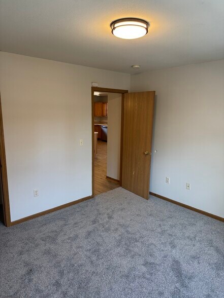 Building Photo - 614 Randolph St