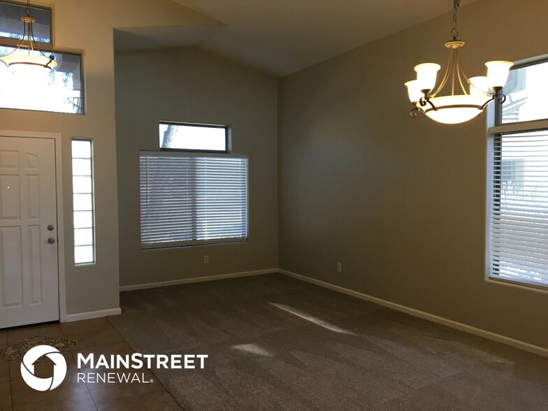 Building Photo - 2503 W White Feather Ln