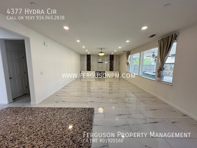 Building Photo - 4377 Hydra Cir