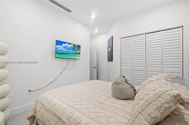 Building Photo - 3634 SW 156th Ct