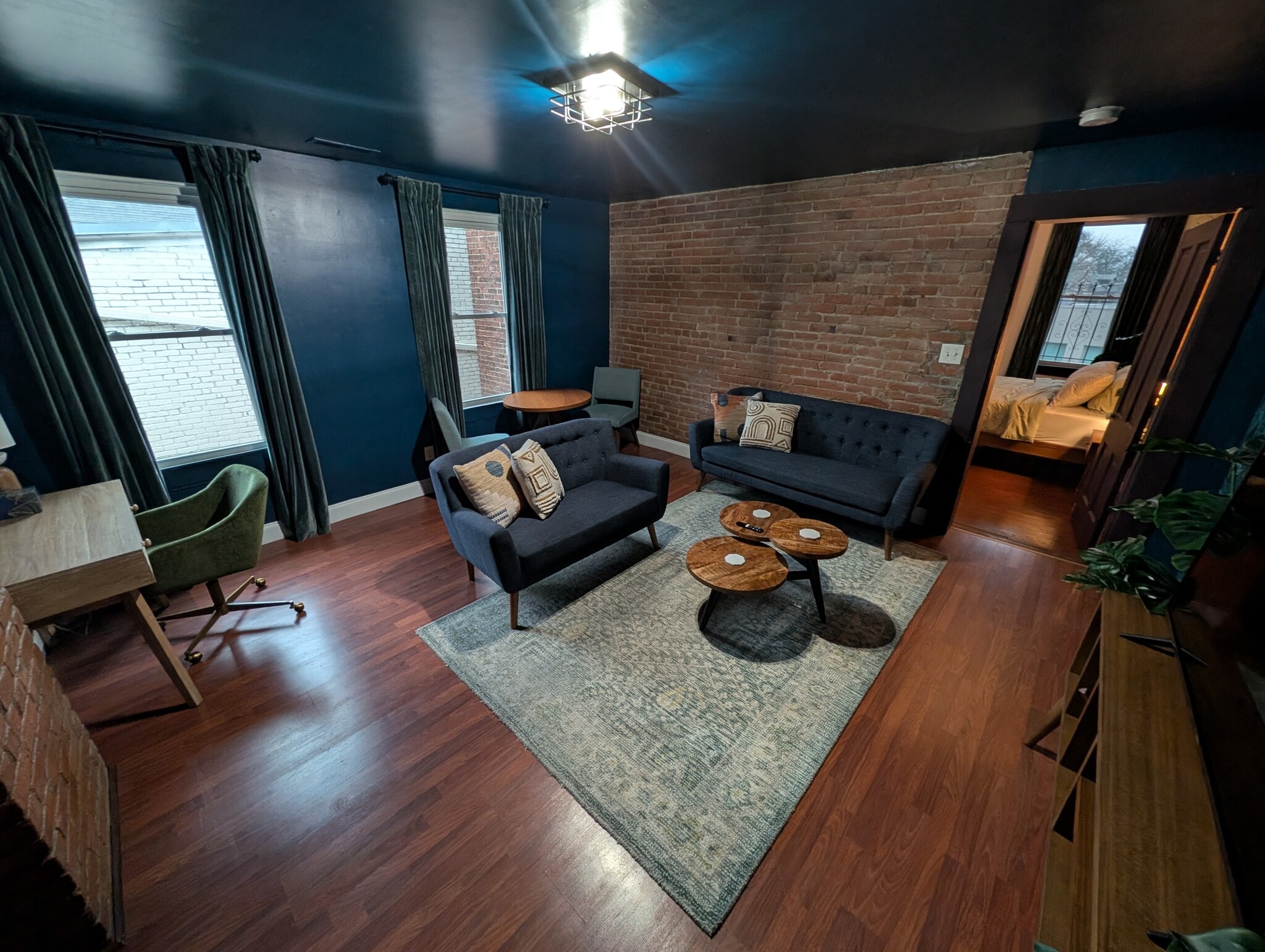 Building Photo - 838 S High St