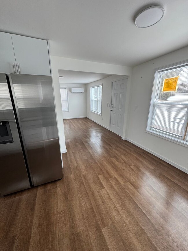 Building Photo - Spacious 1 Bedroom 1 Bathroom House in Madisonville, KY