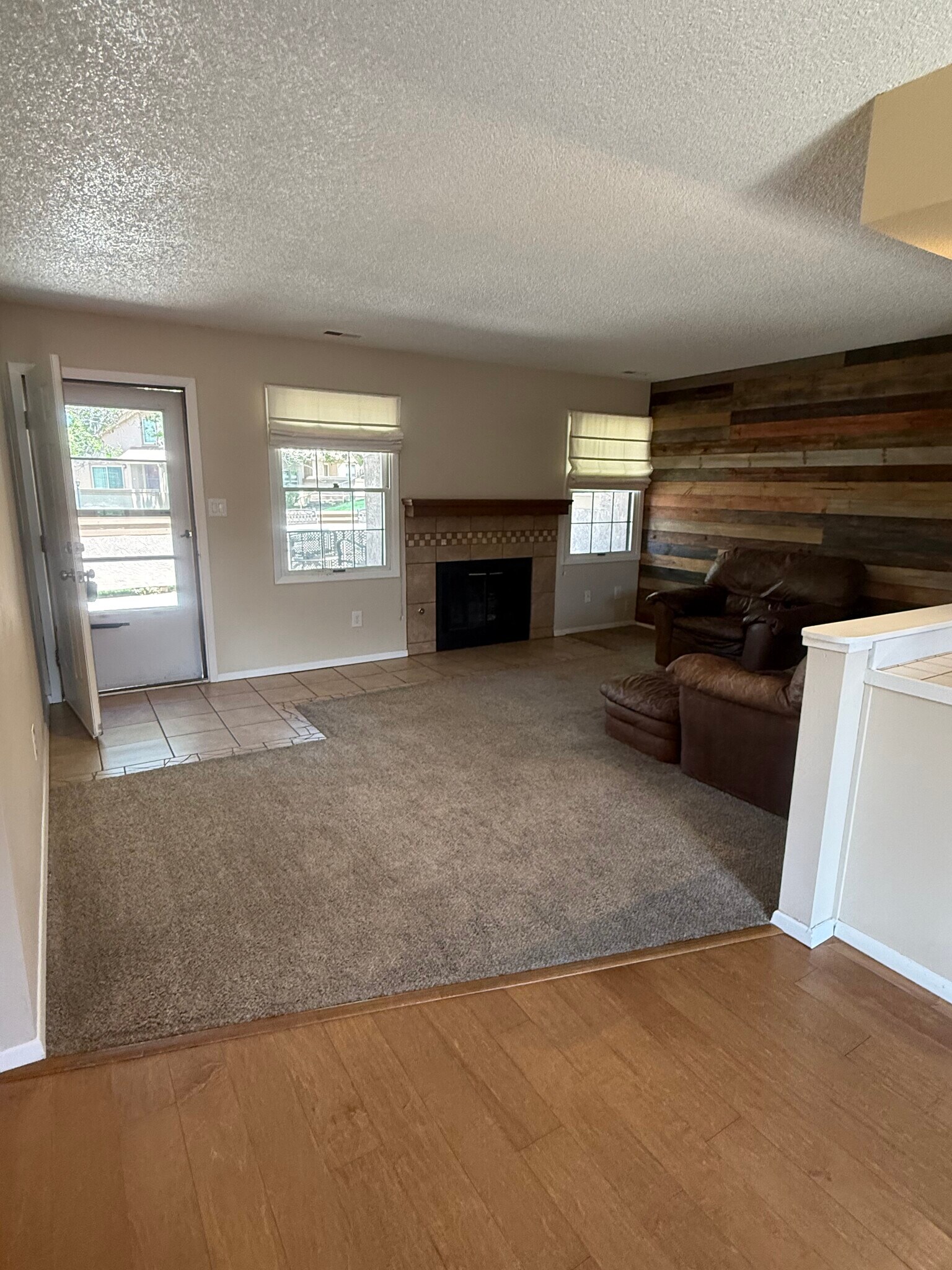 Building Photo - 6155 Little Pine Cir
