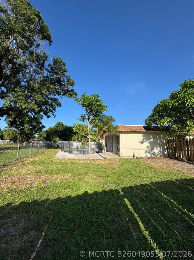 Building Photo - 7816 NW 70th Terrace