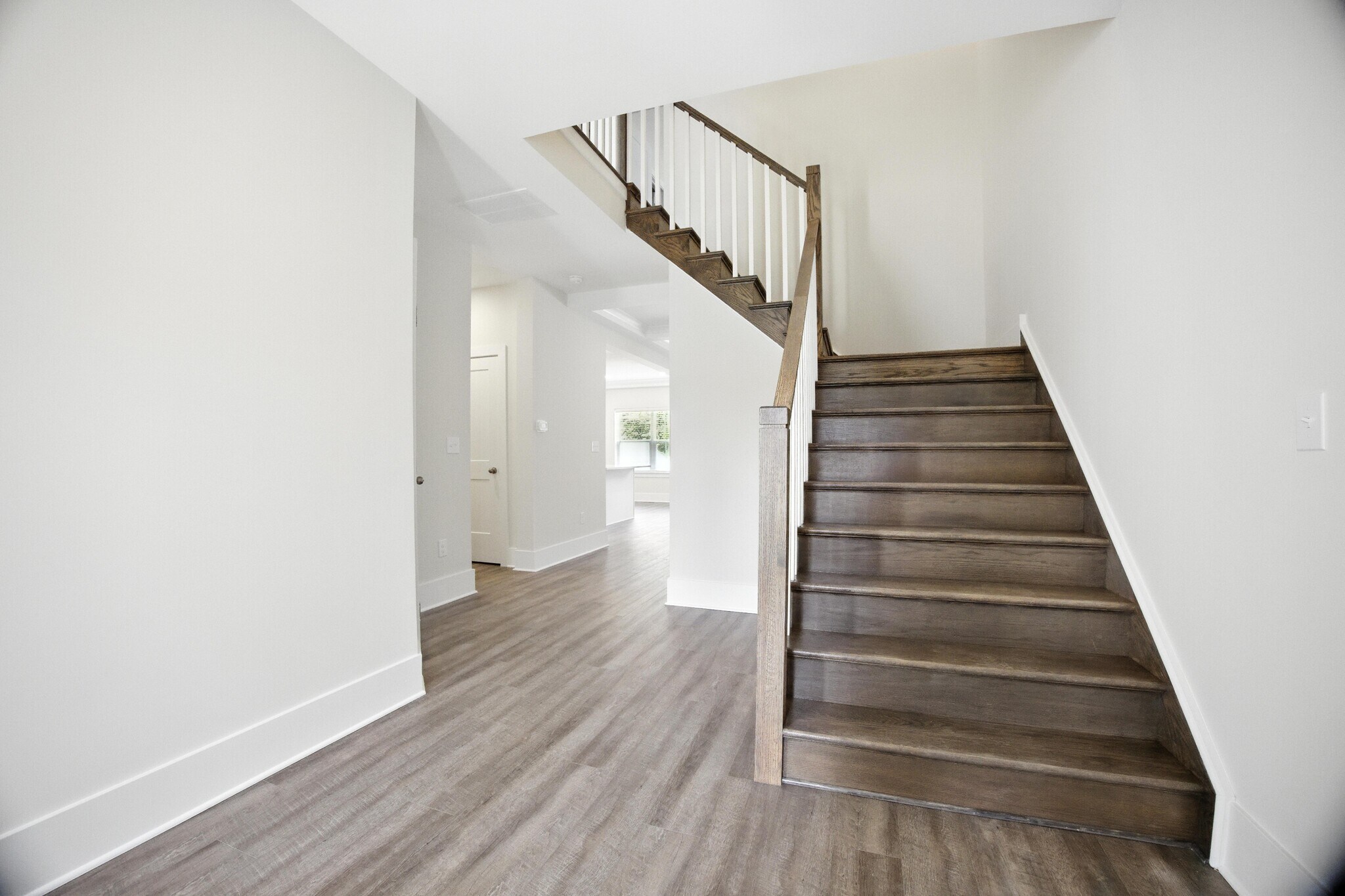 Building Photo - 41 Sequoia Dr