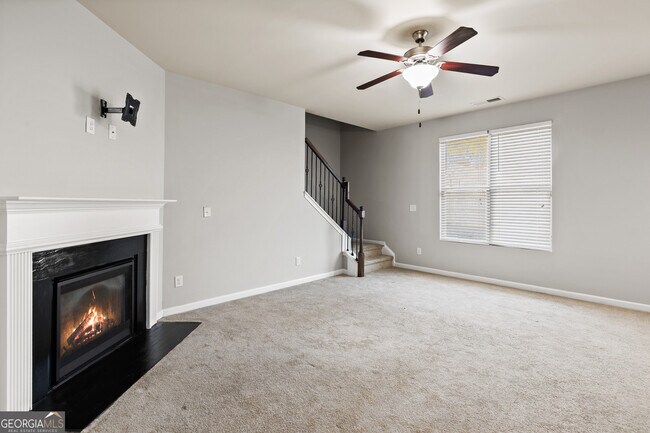 Building Photo - 5884 Little River Rd