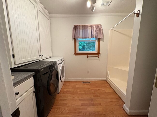 Building Photo - 1849 Oyster Bay Ln