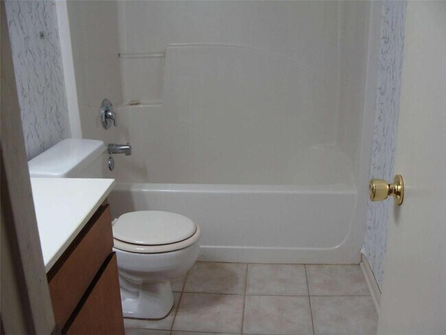 Building Photo - 3483 Fannin Dr