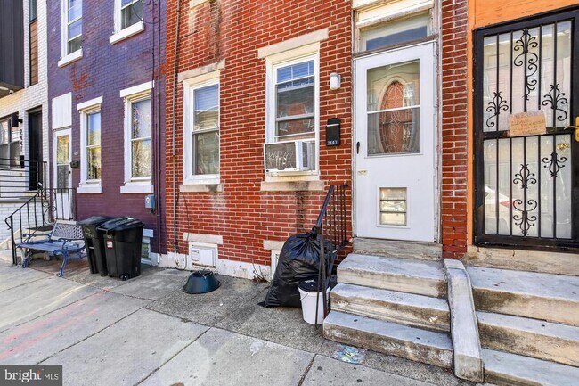 Building Photo - 2443 Amber St