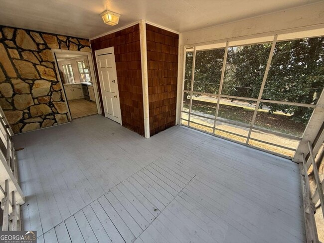 Building Photo - 165 Bankston Rd