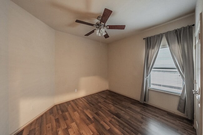 Building Photo - 12713 Diamond Peak Dr