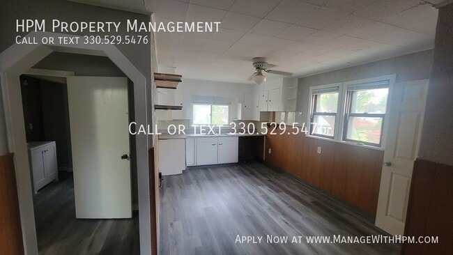 Building Photo - 1292 Stratford St