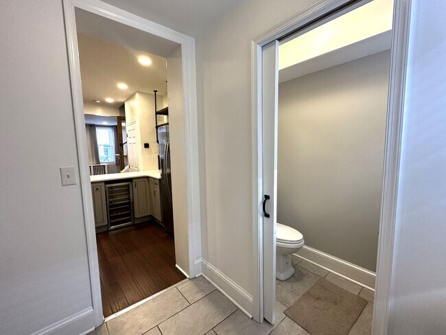 Building Photo - Stunning 4-Bedroom Townhome in the Heart of Fishtown! Available NOW!