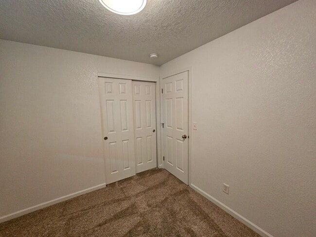 Building Photo - 3Bd/2Ba Single Story Home-Available to view beginning 4/27/2026!