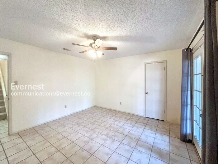 Building Photo - 8309 Wexford Dr