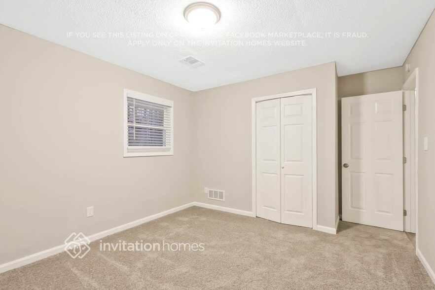 Building Photo - 3382 Saxony Way