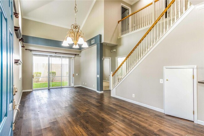 Building Photo - Gated Community Townhome 3br/2.5ba/2 Car G...