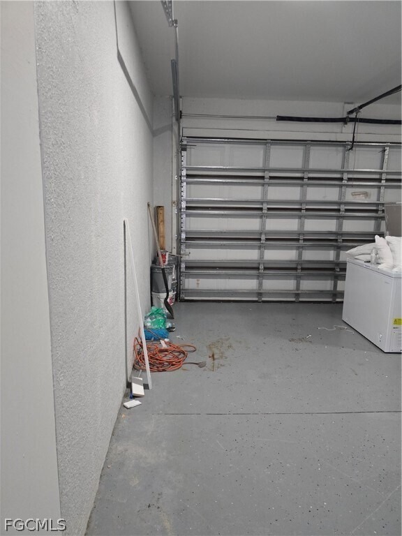 Building Photo - 2916 Nelson Rd N