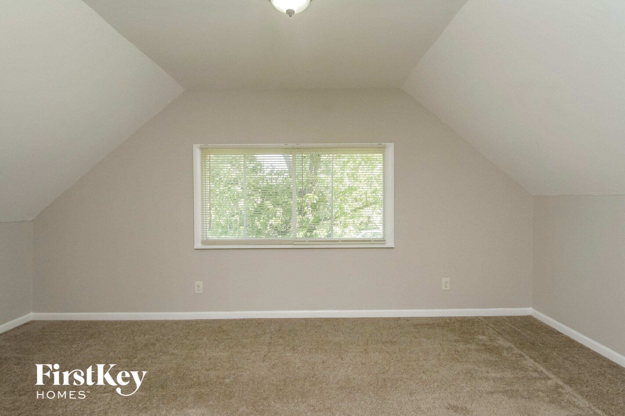 Building Photo - 187 Frederick Dr