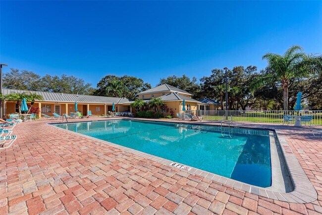 Building Photo - 4480 Fairways Blvd