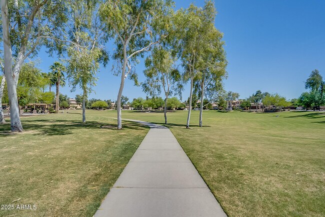 Building Photo - 4711 E Buckboard Ct
