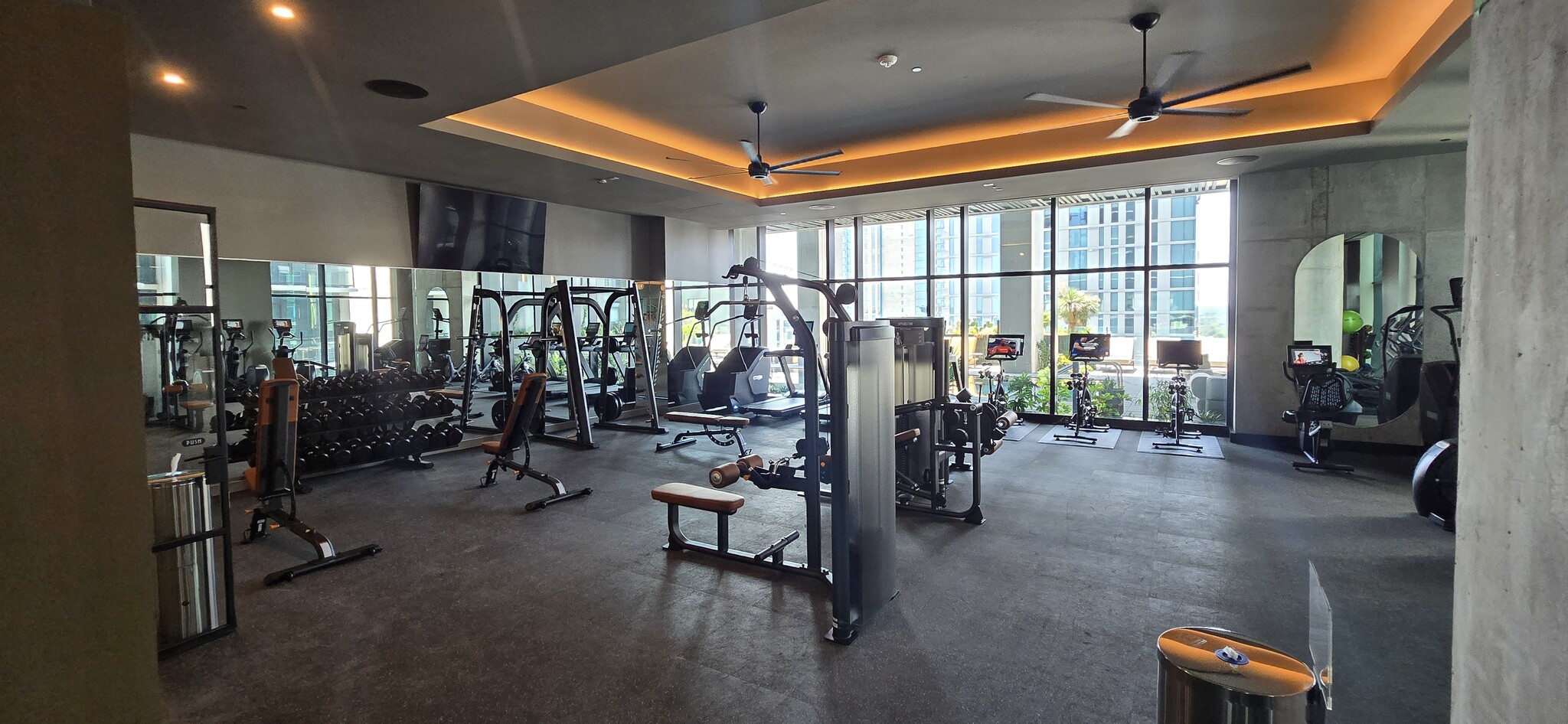 Fitness Center - 610 Davis St
