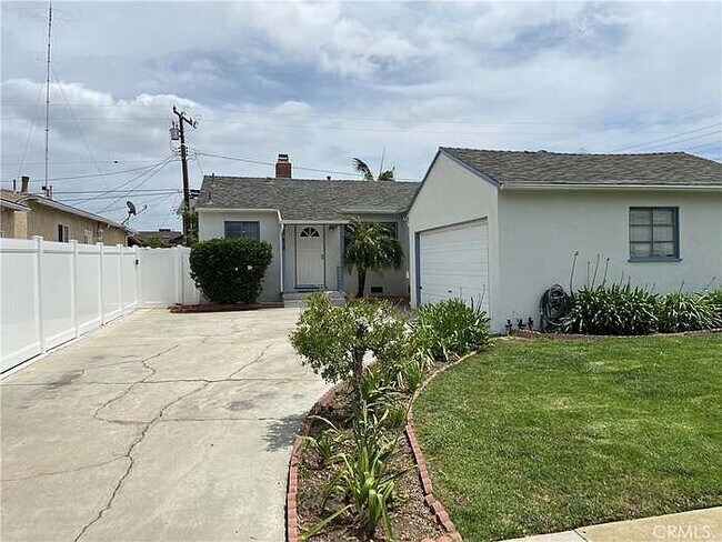 Building Photo - 17628 Kornblum Ave.