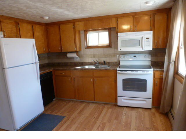 Building Photo - 926 Stillwater Ave