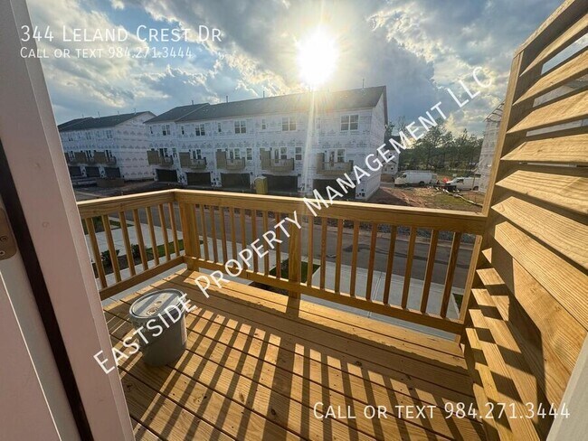 Building Photo - 344 Leland Crst Dr