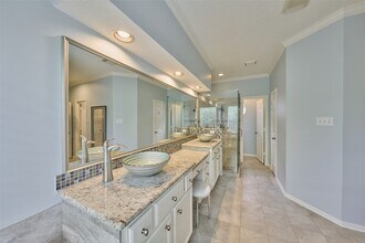 Building Photo - 13839 Carriage Walk Ln