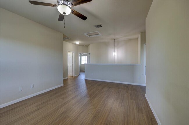 Building Photo - 267 Voyager Cove