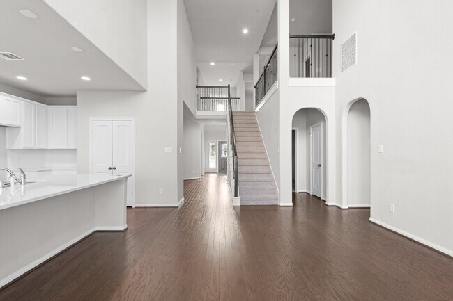 Building Photo - 29650 Kynndal Shore Dr