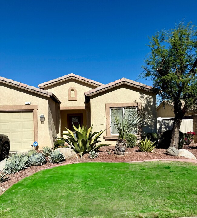 Building Photo - 1122 Oro Ridge