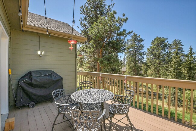Building Photo - 33628 Berg Ln