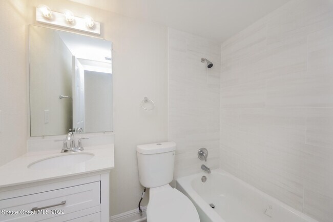 Building Photo - 2885 Citrus Dr