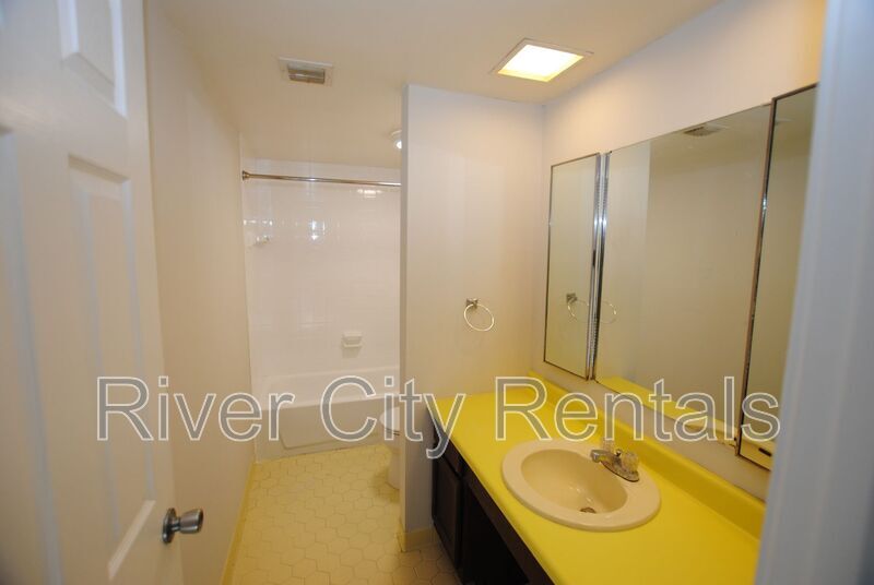 Building Photo - 7769 Point Vicente Ct