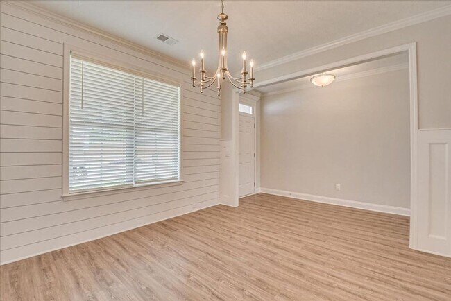 Building Photo - 2551 Traverse Trl
