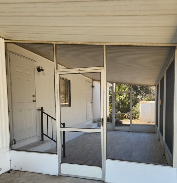 Building Photo - 922 S Sunfish Ave