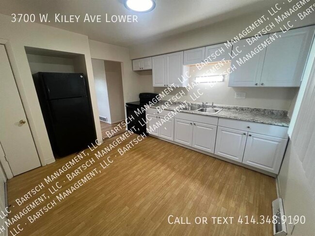 Building Photo - 3700 W Kiley Ave