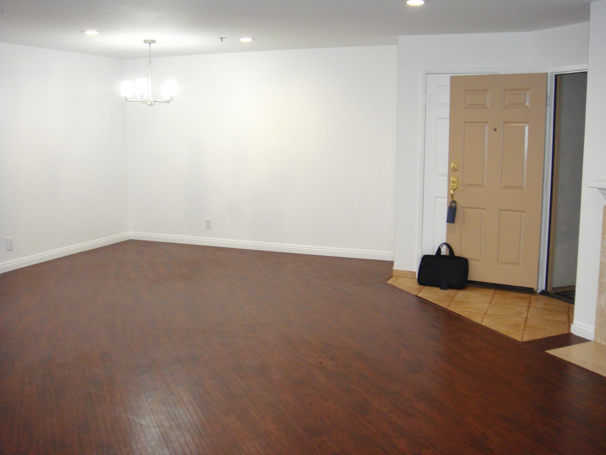 Front Entry - 5837 Oak Bend Ln