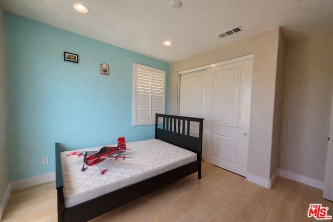 Building Photo - 14811 Blossom Ln