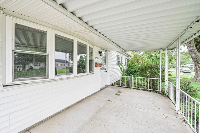 Building Photo - 2530 Bellfield St