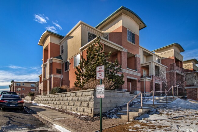 Building Photo - 2BD/2.5BA Condo with Parking Spot and Garage at Parkhill  AVAIL NOW!
