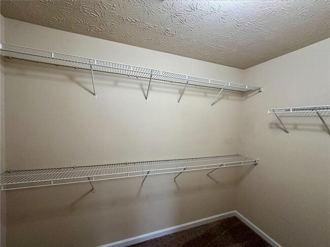 Building Photo - 827 Forsythia Way