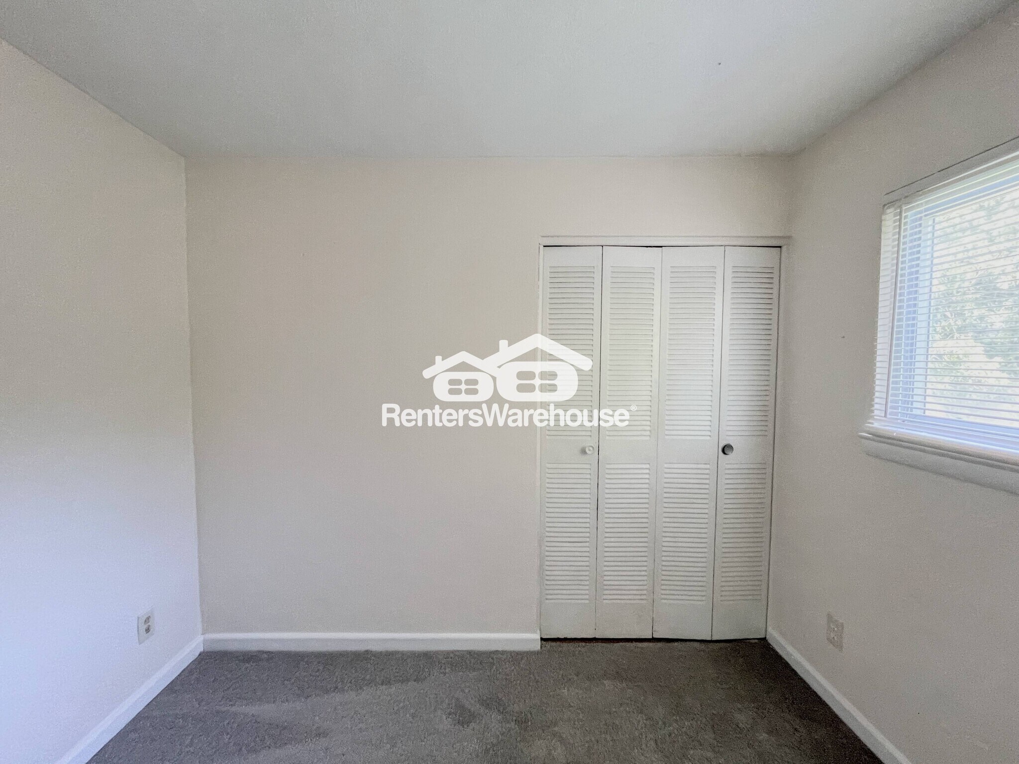 Building Photo - 4960 Clover St