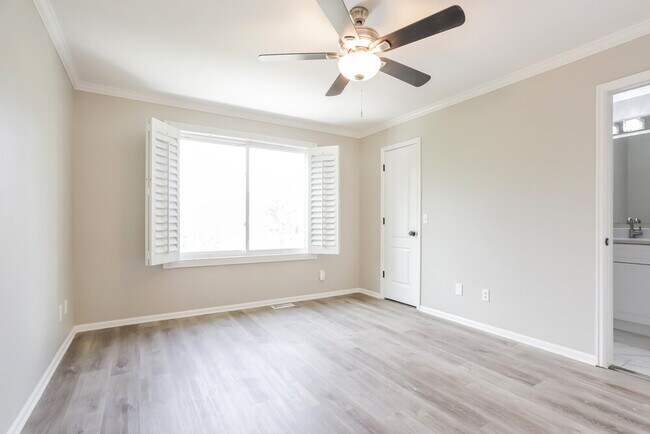 Building Photo - 19273 E Molly Ave