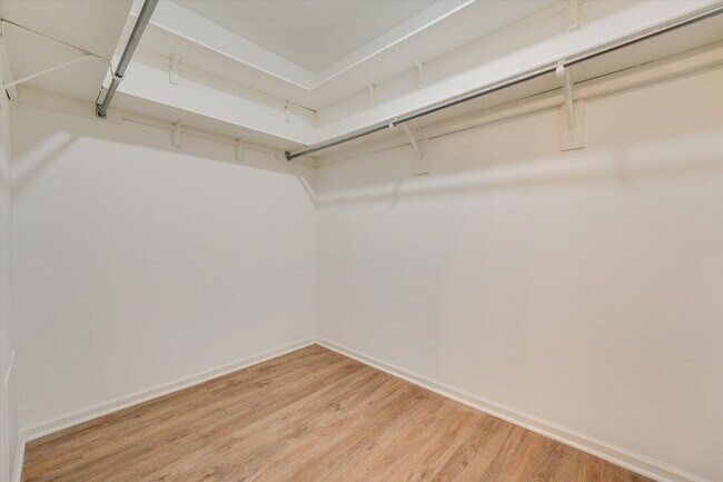 Building Photo - 21 E Brookberry Ct